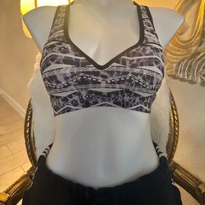 PINK Victoria's Secret Black and White Sports Bra